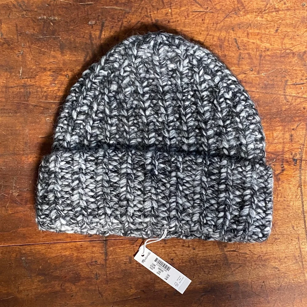 NWT Madewell Marled Alpaca Wool Blend Chunky Cozy Gray and Black Beanie
